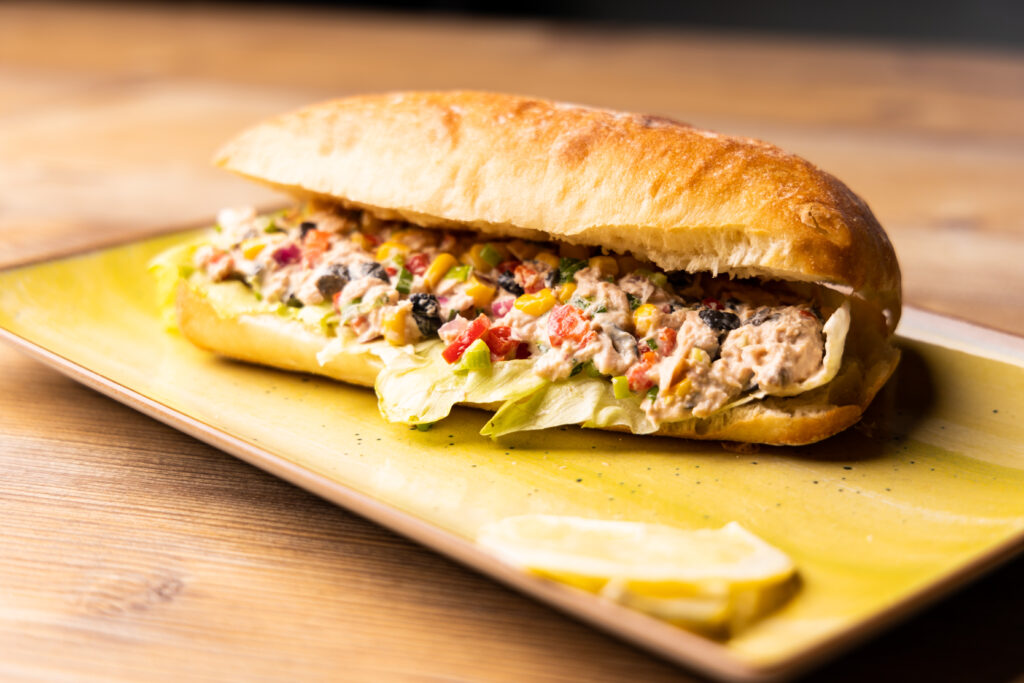 Sandwich cu ton (4)