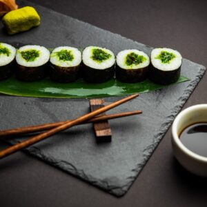 Wakame alge hosomaki